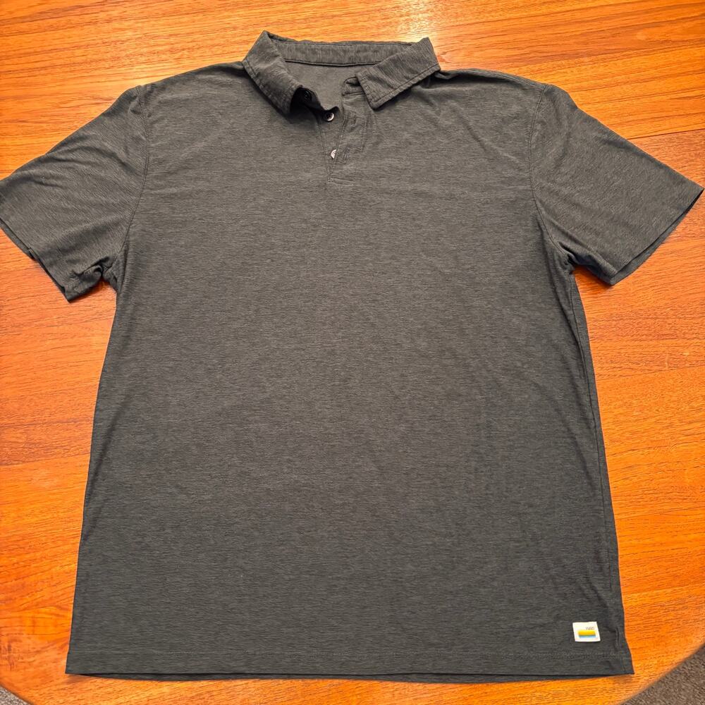Vuori Men's Gray Short Sleeve Polo Shirt Size Medium